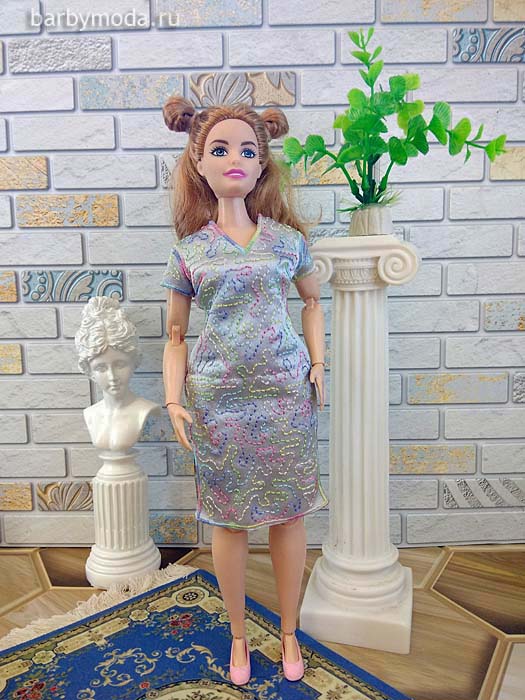 Вышитое платье для Барби пышки 1