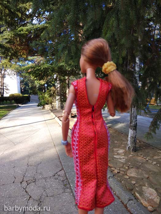 Вышитое платье для стандартной Барби 7
